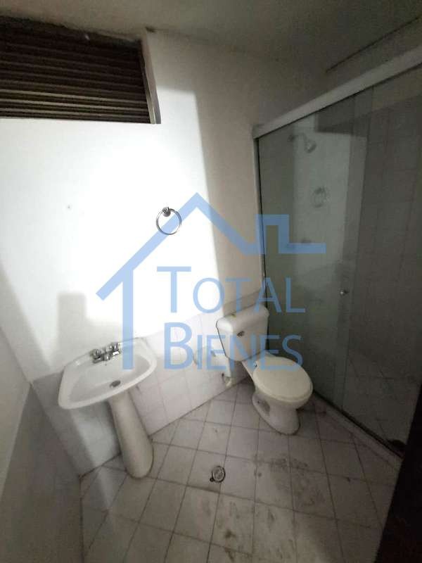 Apartaestudio en arriendo en Laureles, Medellín · foto 14 de 20