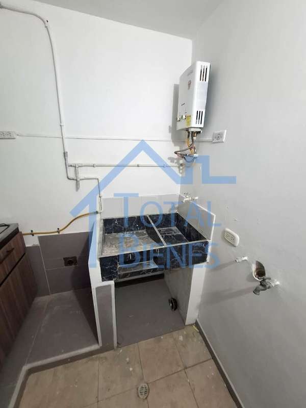 Apartaestudio en arriendo en Laureles, Medellín · foto 7 de 20