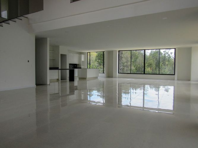 Finca en venta en Guarne, 650 m² · foto 2 de 13