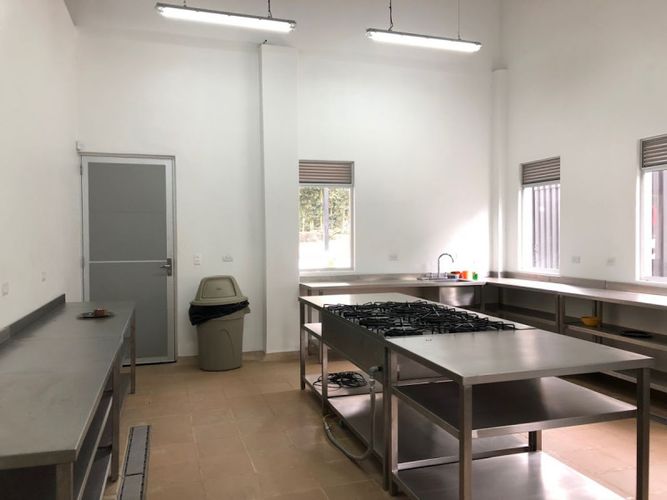 Local en arriendo en Los Colegios, Rionegro, 700 m² · foto 4 de 9