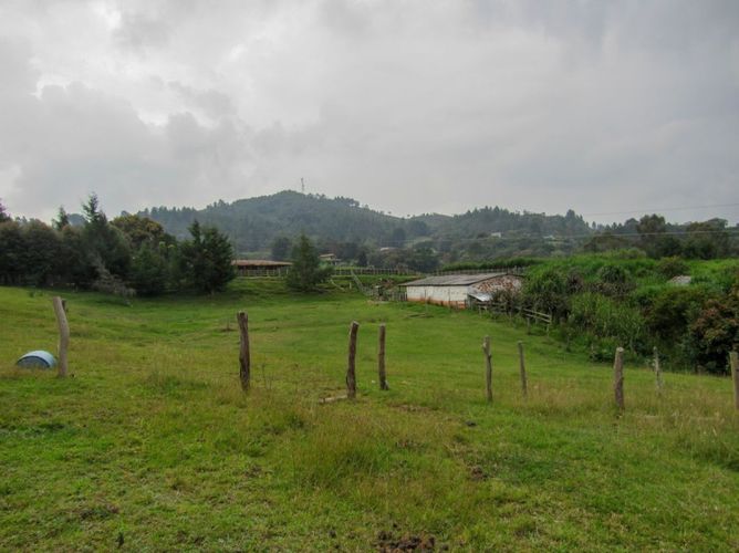 Lote en venta en Zona Centro, Envigado · foto 6 de 10