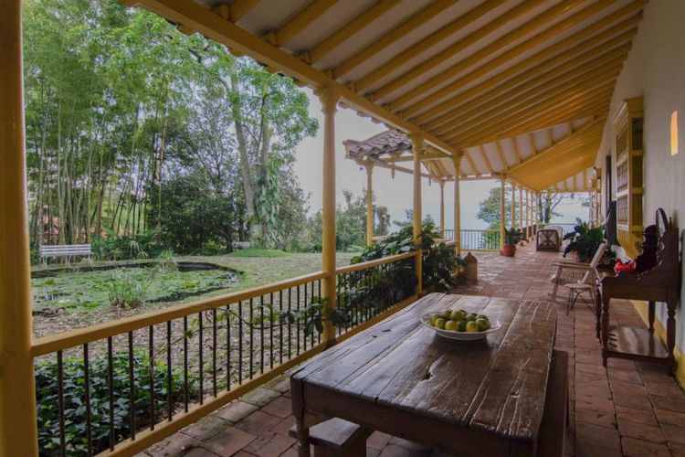 Casa de 5 alcobas en venta en El Poblado, Medellín, 600 m² · foto 5 de 24
