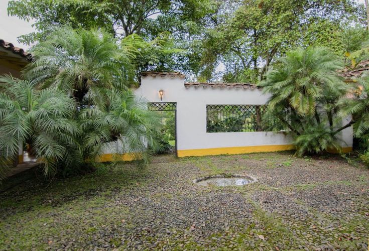 Casa de 5 alcobas en venta en El Poblado, Medellín, 600 m² · foto 11 de 24