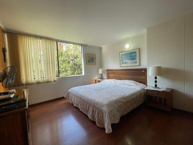 Apartamento de 3 alcobas en venta en Lalinde, Medellín, 191 m² · foto 6 de 16