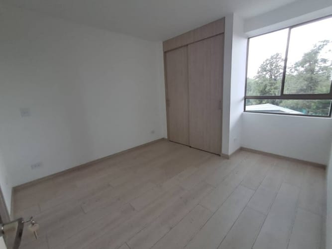 Apartamento de 2 alcobas en arriendo en Rionegro, 58 m² · foto 3 de 11