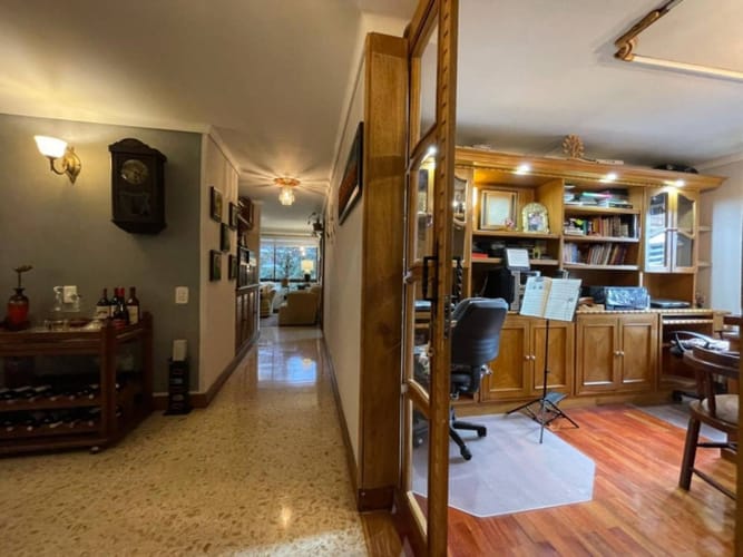 Apartamento de 3 alcobas en venta en Los Naranjos, Medellín, 226 m² · foto 11 de 16