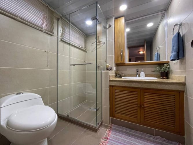 Apartamento de 3 alcobas en venta en Los Naranjos, Medellín, 226 m² · foto 13 de 16