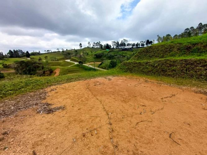 Lote en venta en El Carmin, Rionegro, 2832 m² · foto 6 de 15