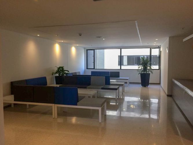 Local en arriendo en Los Colegios, Rionegro, 31 m² · foto 2 de 3