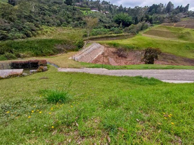 Lote en venta en El Carmin, Rionegro, 2832 m² · foto 13 de 15