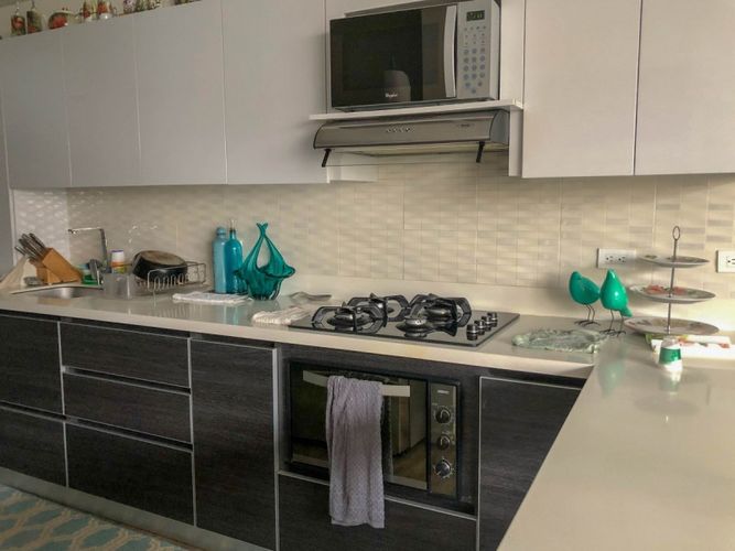 Casa de 3 alcobas en venta en Los Colegios, Rionegro, 185 m² · foto 6 de 8