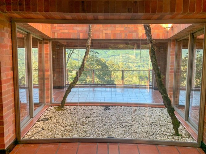 Casa de 3 alcobas en venta en El Carmen, El Retiro, 322 m² · foto 2 de 12