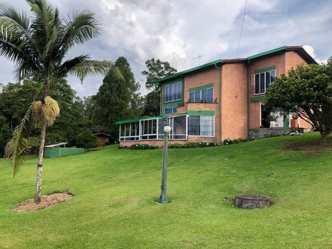 Finca en venta en Centro, Rionegro, 350 m² · foto 2 de 20