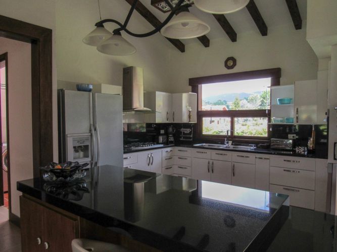 Casa de 4 alcobas en venta en La Ceja, 350 m² · foto 6 de 18