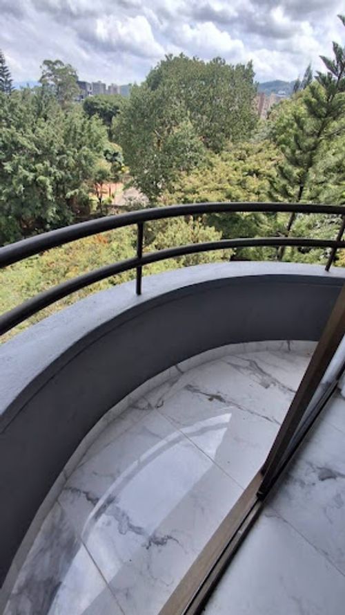 Apartamento de 2 alcobas en arriendo en La Visitación, Medellín, 60 m² · foto 7 de 14