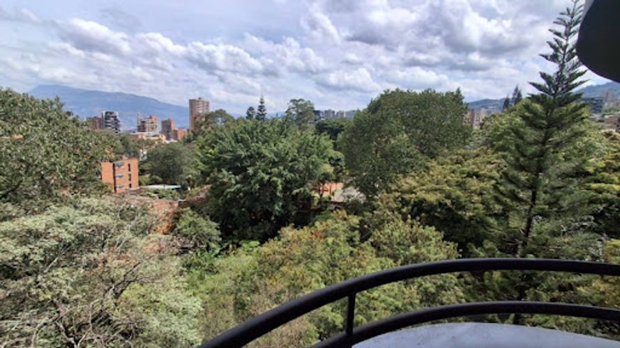 Apartamento de 2 alcobas en arriendo en La Visitación, Medellín, 60 m² · foto 8 de 14
