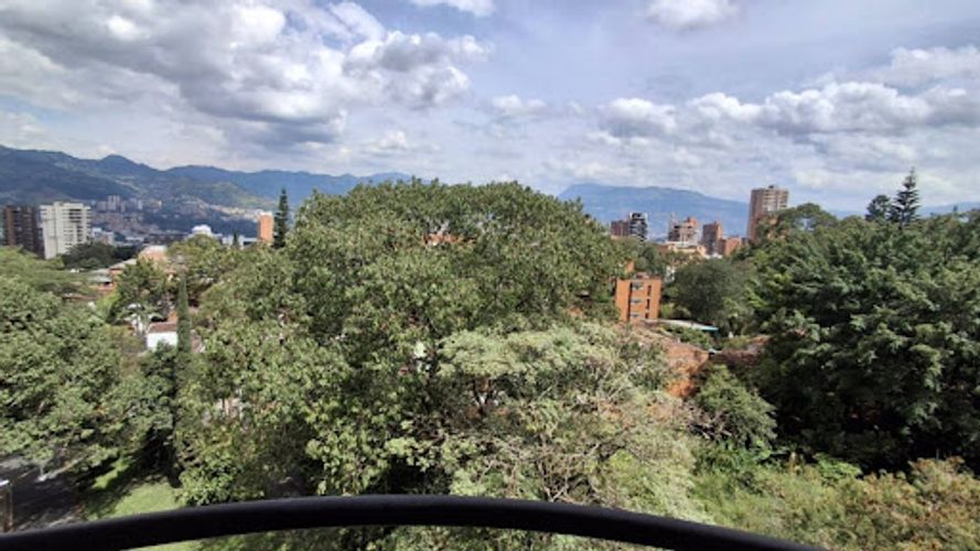 Apartamento de 2 alcobas en arriendo en La Visitación, Medellín, 60 m² · foto 9 de 14