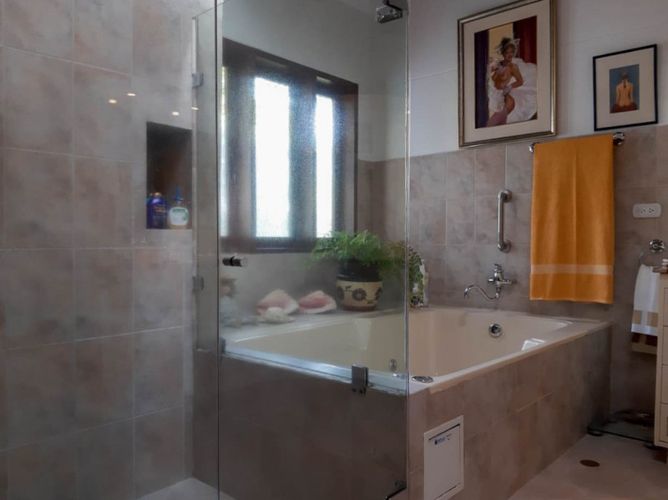 Casa de 4 alcobas en venta en Llano Grande, Rionegro, 348 m² · foto 7 de 15