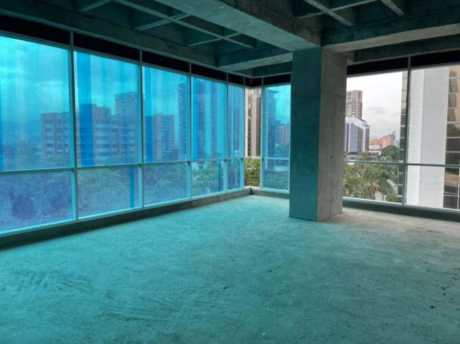 Oficina en venta en El Poblado, Medellín, 59 m² · foto 2 de 4