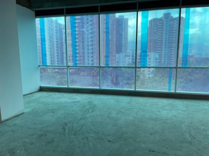 Oficina en venta en El Poblado, Medellín, 59 m² · foto 3 de 4