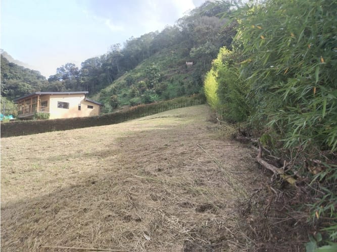 Lote en venta en El Tambo, La Ceja, 1055 m² · foto 5 de 8