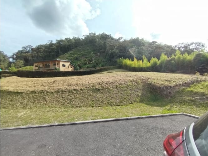 Lote en venta en El Tambo, La Ceja, 1055 m² · foto 7 de 8
