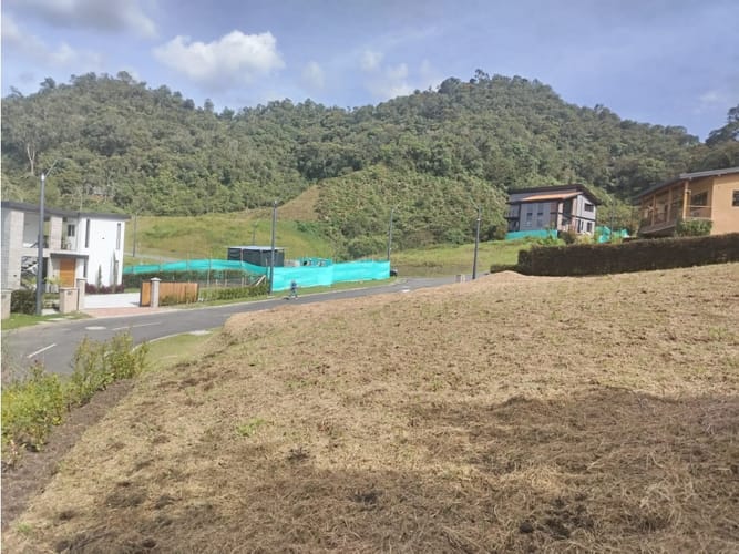 Lote en venta en El Tambo, La Ceja, 1055 m² · foto 8 de 8