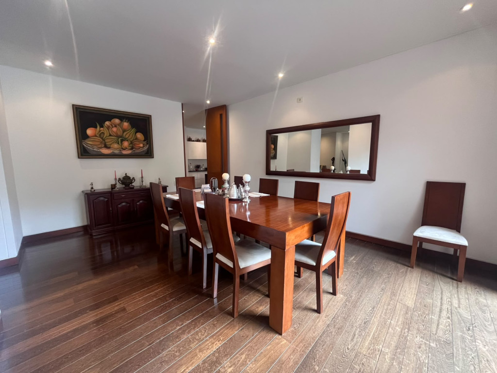 Apartamento en venta en Los Rosales, Bogotá · foto 6 de 19