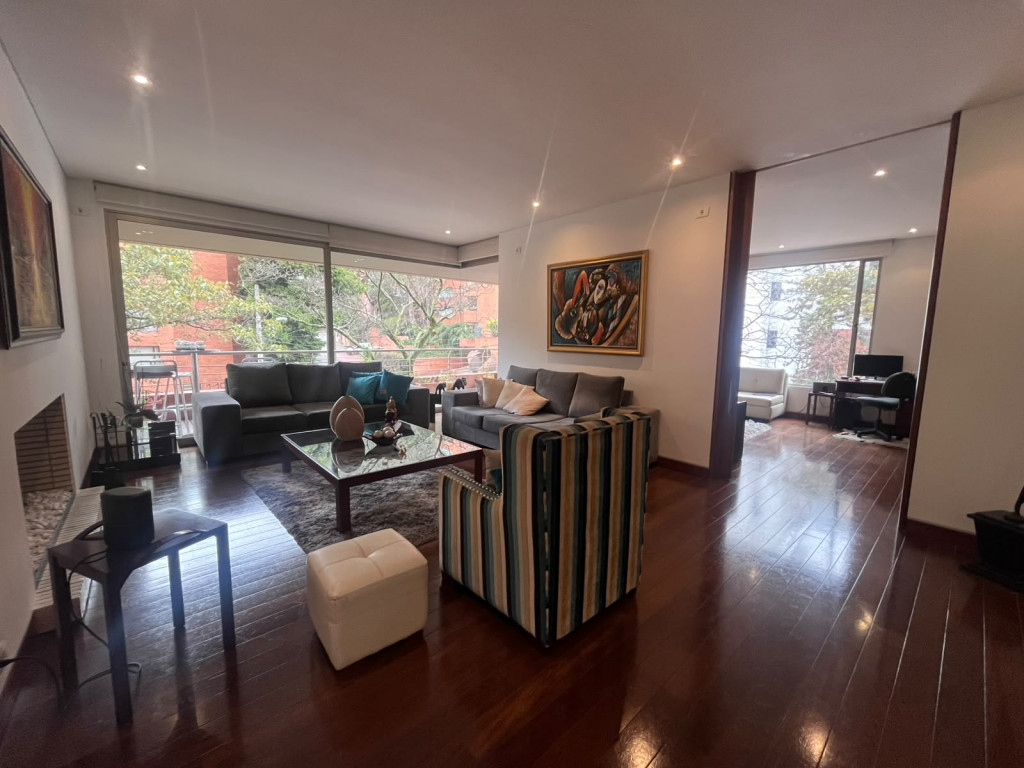 Apartamento en venta en Los Rosales, Bogotá · foto 7 de 19