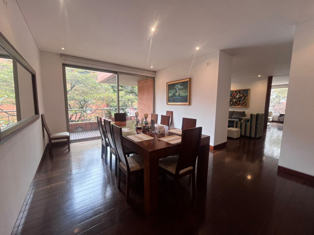 Apartamento en venta en Los Rosales, Bogotá · foto 9 de 19