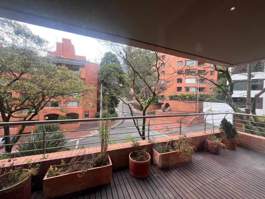 Apartamento en venta en Los Rosales, Bogotá · foto 12 de 19