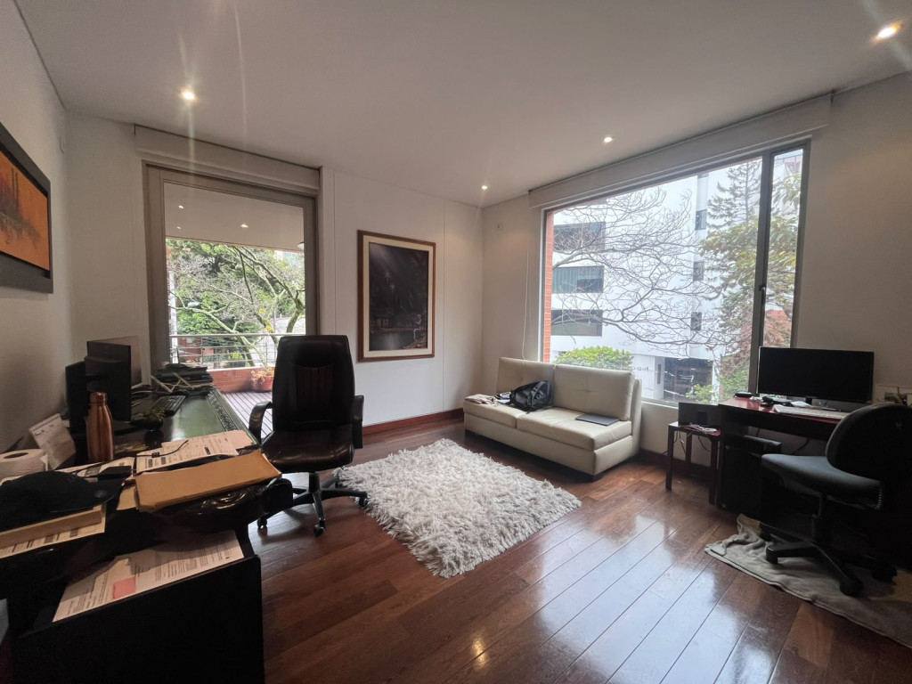 Apartamento en venta en Los Rosales, Bogotá · foto 15 de 19