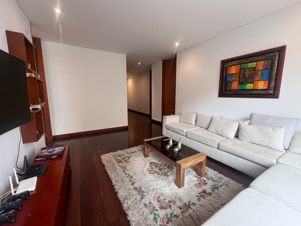 Apartamento en venta en Los Rosales, Bogotá · foto 17 de 19