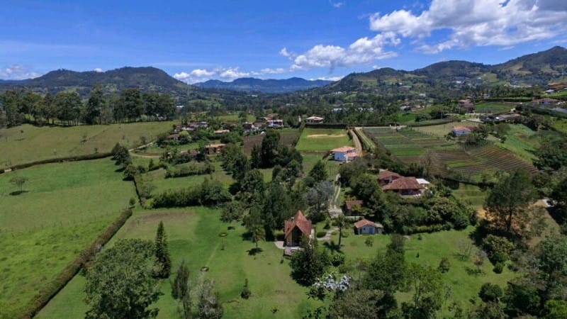 Lote en venta en Centro, Rionegro · foto 6 de 16