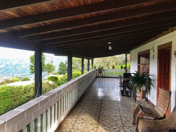 Finca en venta en Guarne, 249 m² · foto 10 de 16