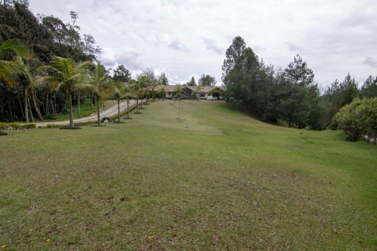 Casa de 4 alcobas en venta en Loma Del Escobero, Envigado, 600 m² · foto 12 de 24