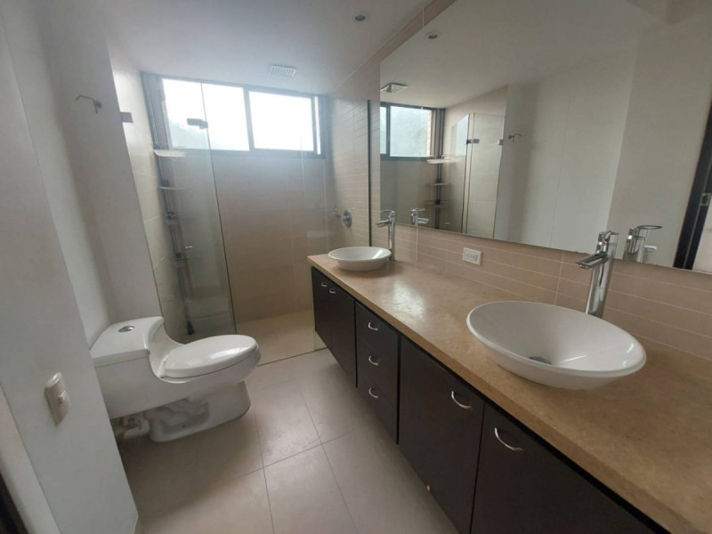 Apartamento en arriendo en El Poblado, Medellín · foto 12 de 20