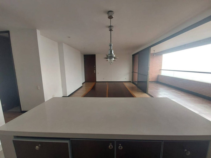 Apartamento en arriendo en El Poblado, Medellín · foto 18 de 20
