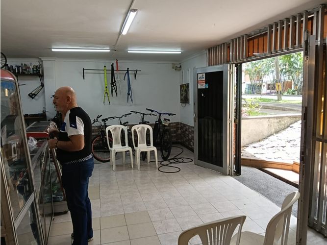 Local en venta en Conquistadores, Medellín, 70 m² · foto 8 de 13