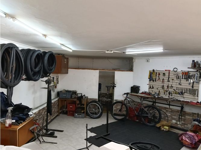 Local en venta en Conquistadores, Medellín, 70 m² · foto 9 de 13