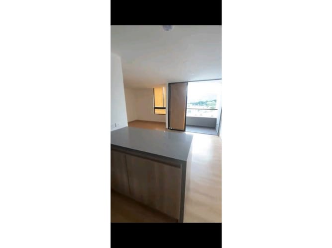 Apartaestudio en venta en San Nicolas, La Ceja, 44 m² · foto 2 de 8