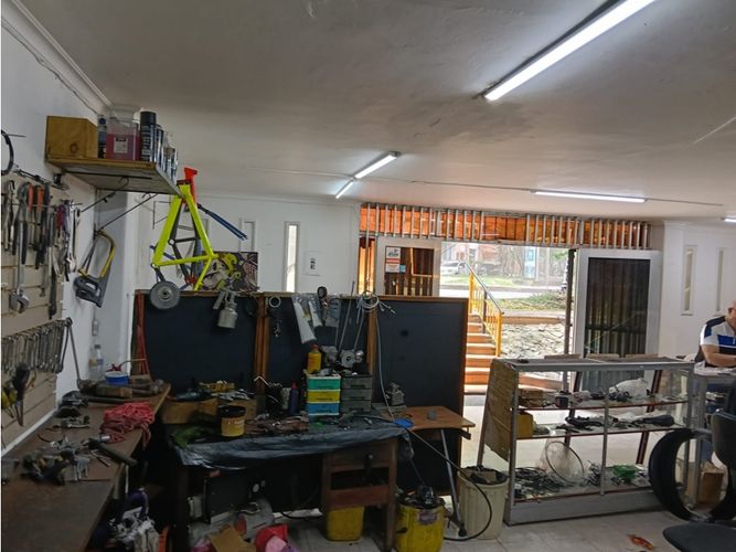 Local en venta en Conquistadores, Medellín, 70 m² · foto 12 de 13