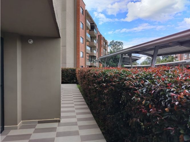 Apartamento de 3 alcobas en venta en La Ceja, 100 m² · foto 4 de 13