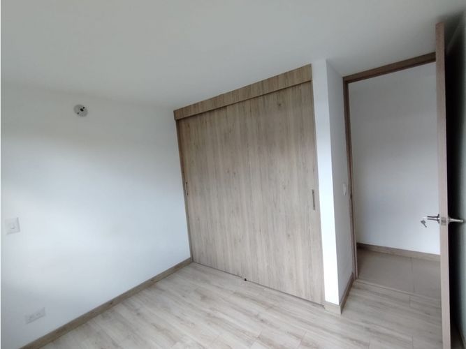 Apartamento de 3 alcobas en venta en La Ceja, 100 m² · foto 10 de 13