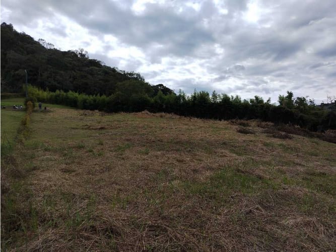 Lote en venta en El Tambo, La Ceja, 1748 m² · foto 5 de 6