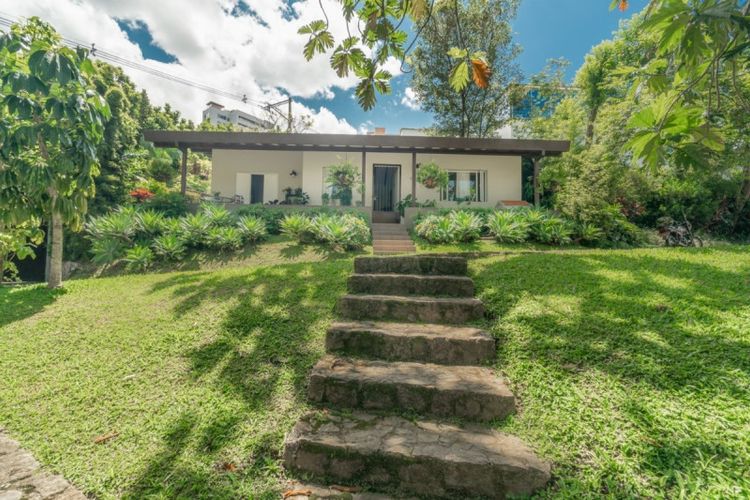 Casa de 5 alcobas en venta en El Esmeraldal, Envigado, 1077 m² · foto 9 de 18