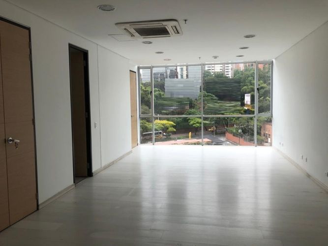 Oficina en venta en Villa Carlota, Medellín, 50 m² · foto 3 de 5