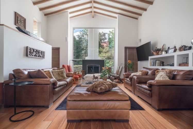 Casa de 5 alcobas en venta en El Esmeraldal, Envigado, 1077 m² · foto 17 de 18