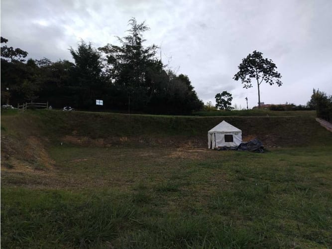 Lote en venta en Guamito, La Ceja, 2712 m² · foto 3 de 9