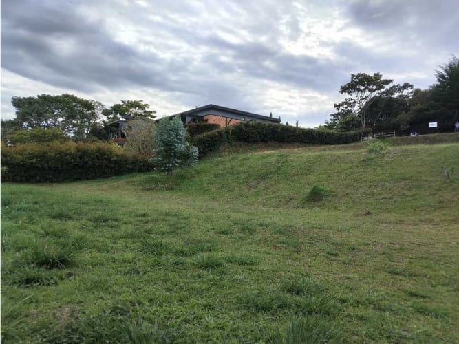 Lote en venta en Guamito, La Ceja, 2712 m² · foto 7 de 9